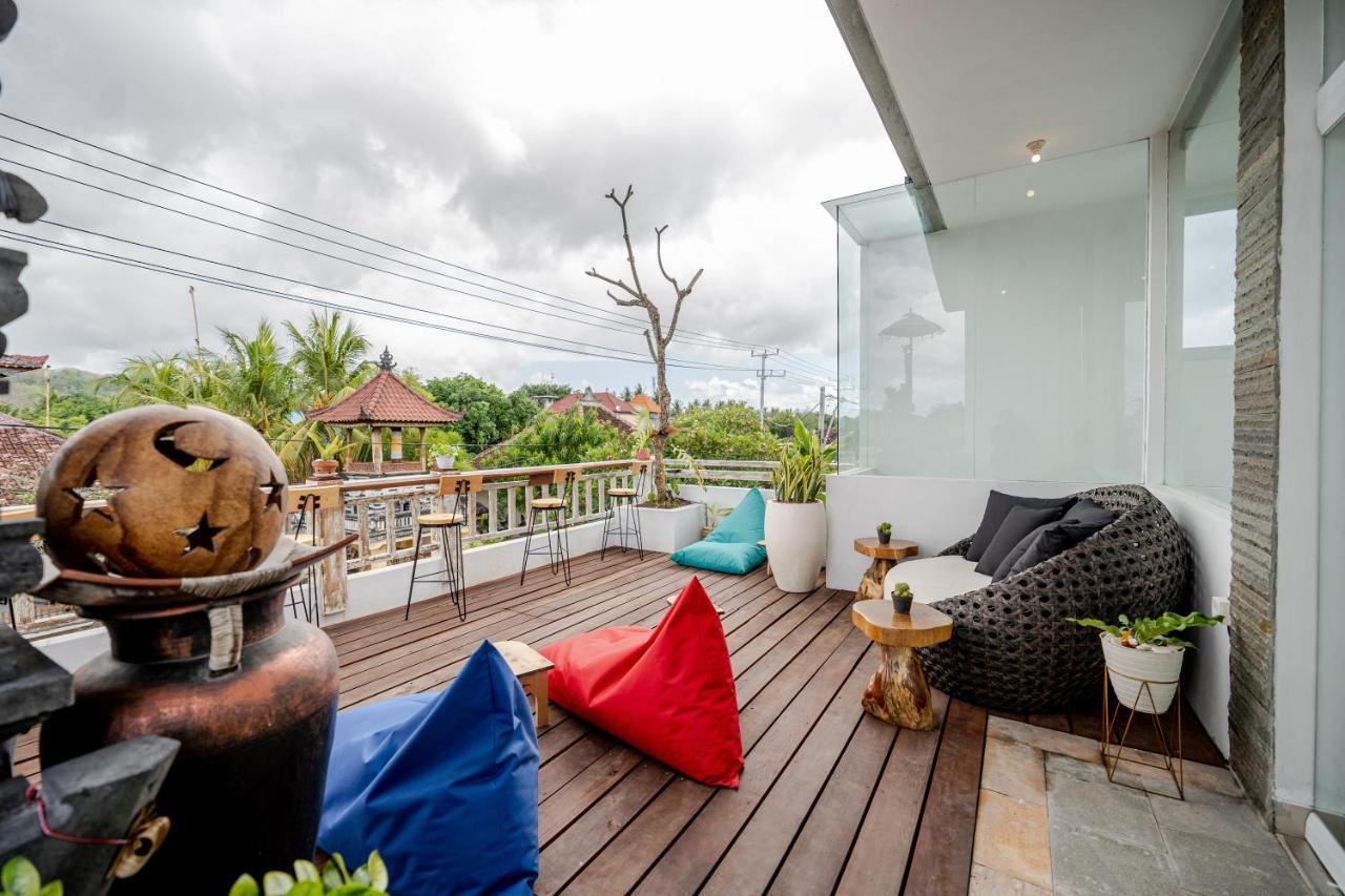 The Moon Hostel Batununggul Exterior photo